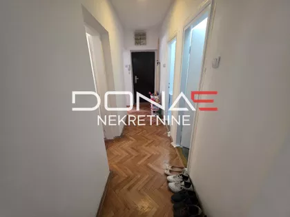 Sremska | 4zida.rs