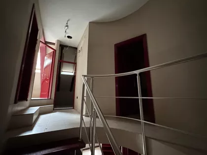 Vojvode Petra Bojovića 19 | 4zida.rs