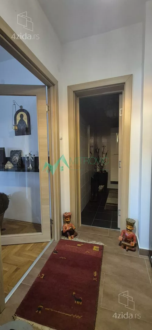 Četvoroiposoban stan | 4zida