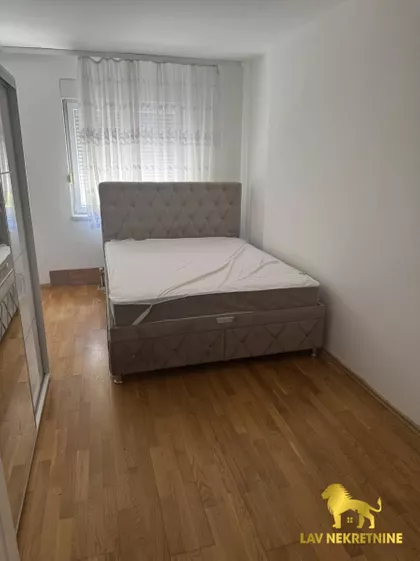 JANKA ČMELIKA | 4zida.rs