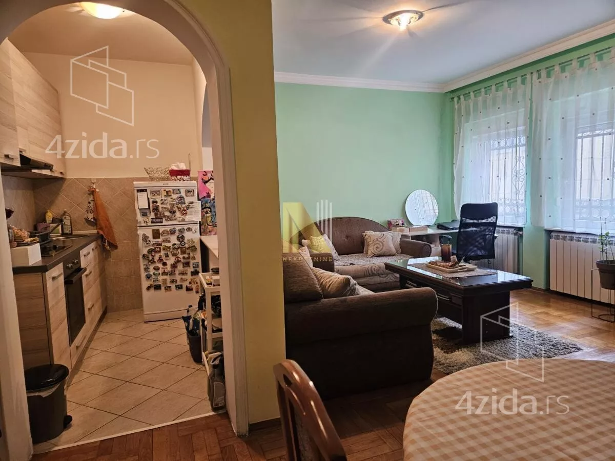 Garsonjera | 4zida