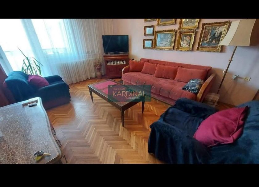 Dvoiposoban stan, Jagodina