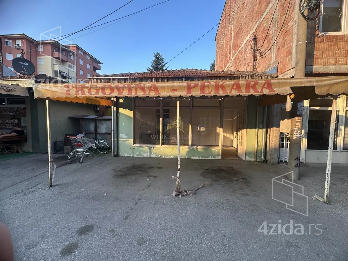 Lokal | 4zida