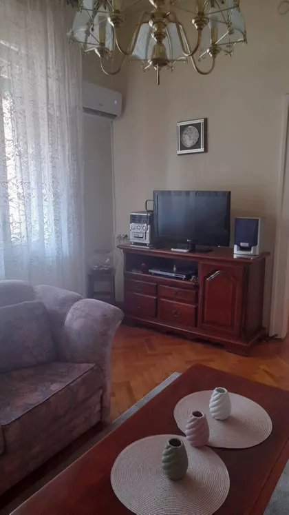 Trg Slobode | 4zida.rs