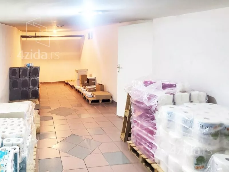 Poslovni prostor | 4zida