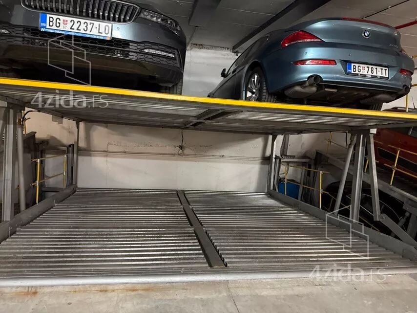 Parking | 4zida