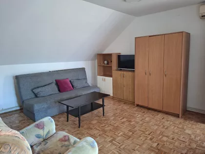 Sutjeska Ulica 8 28V | 4zida.rs