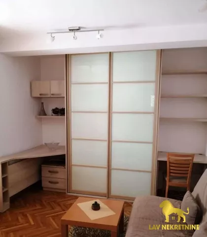 JANKA ČMELIKA | 4zida.rs