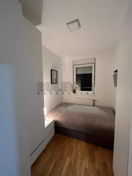 Sestre Baković | 4zida.rs