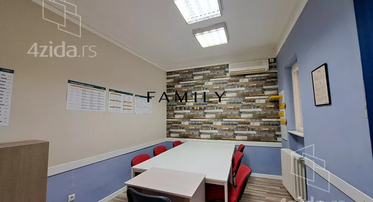 Šestosoban stan | 4zida