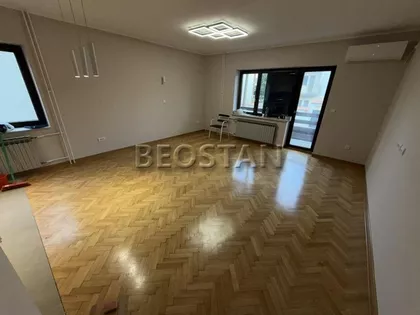 Bežanijskih Ilegalaca | 4zida.rs