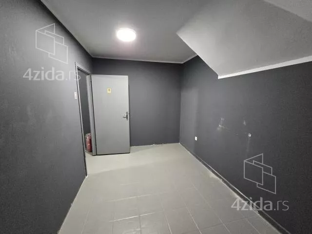Lokal | 4zida