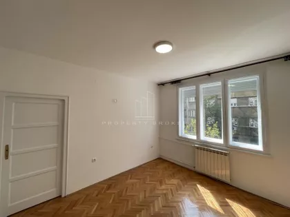 Admirala Geprata | 4zida.rs