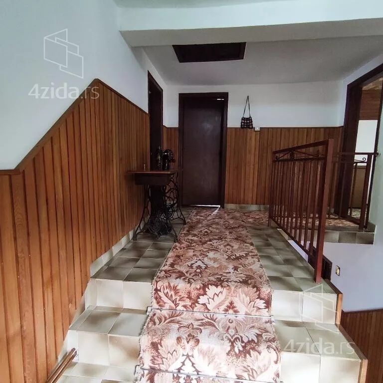 3-etažna kuća | 4zida