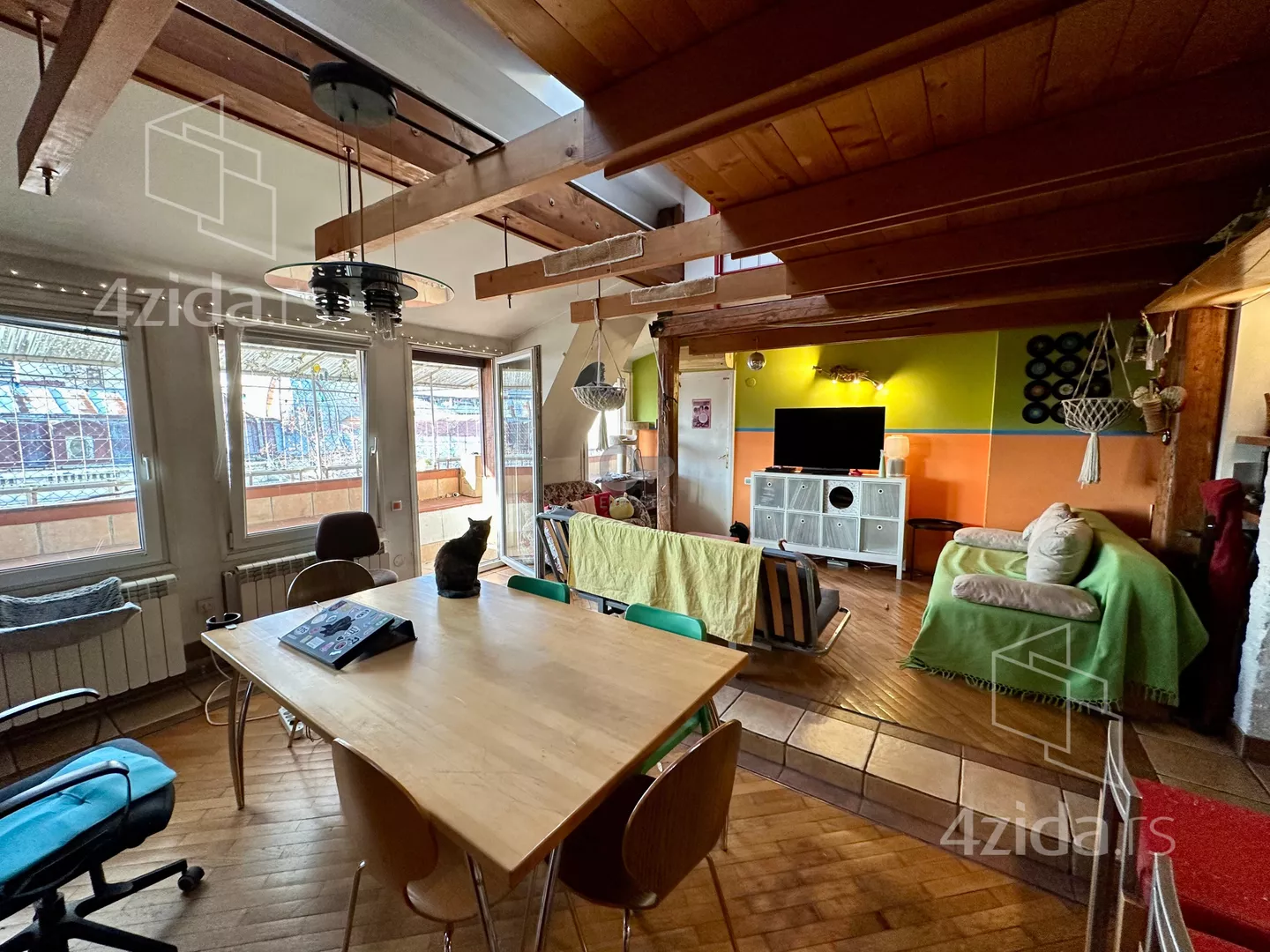 Petosoban stan | 4zida