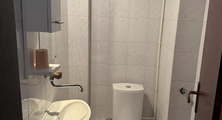 Šestosoban stan | 4zida