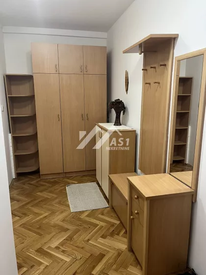 Hadži Ruvimova | 4zida.rs