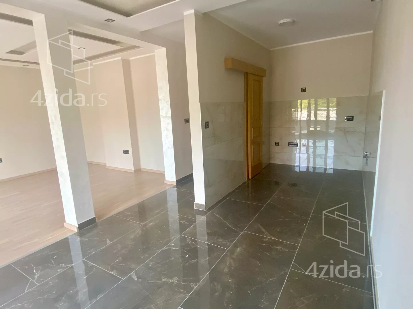 Petosoban stan | 4zida