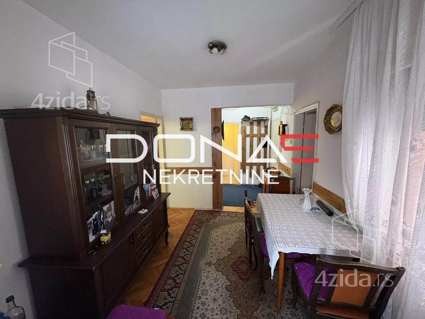 Troiposoban stan | 4zida