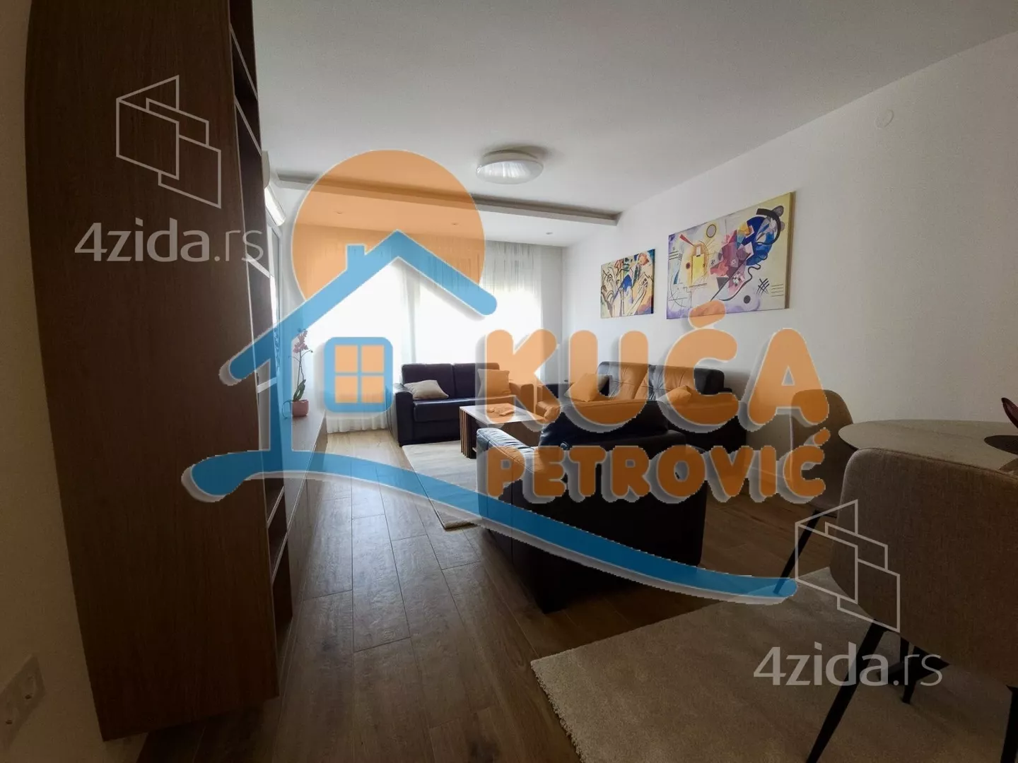 Jednoiposoban stan | 4zida