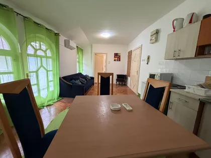 Trg Cara Jovana Nenada 7 | 4zida.rs