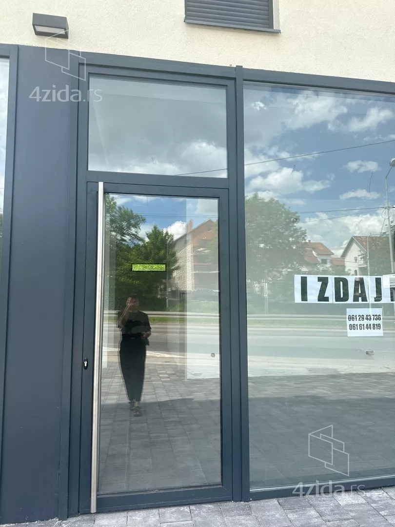 Lokal | 4zida