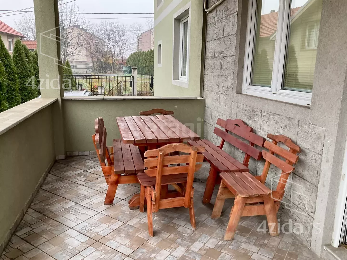 Četvorosoban stan | 4zida