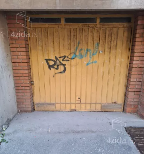 Garaža | 4zida