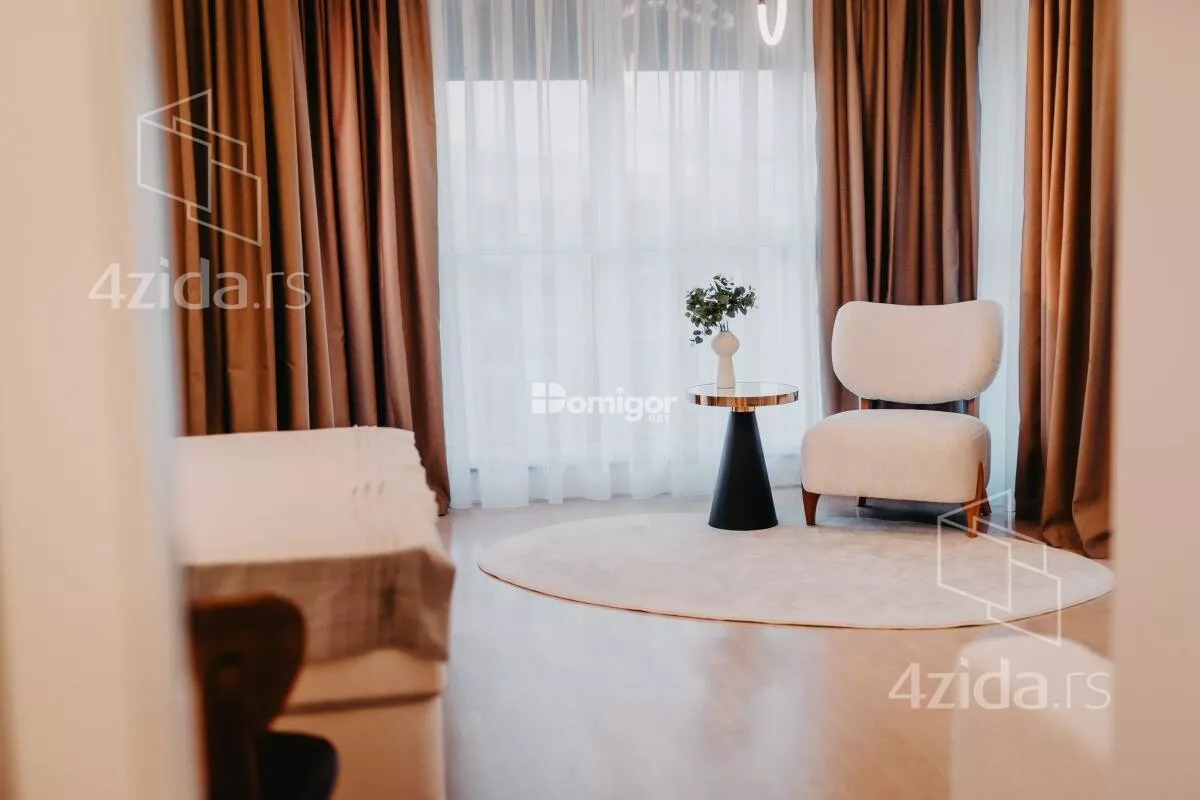 Petosoban stan | 4zida