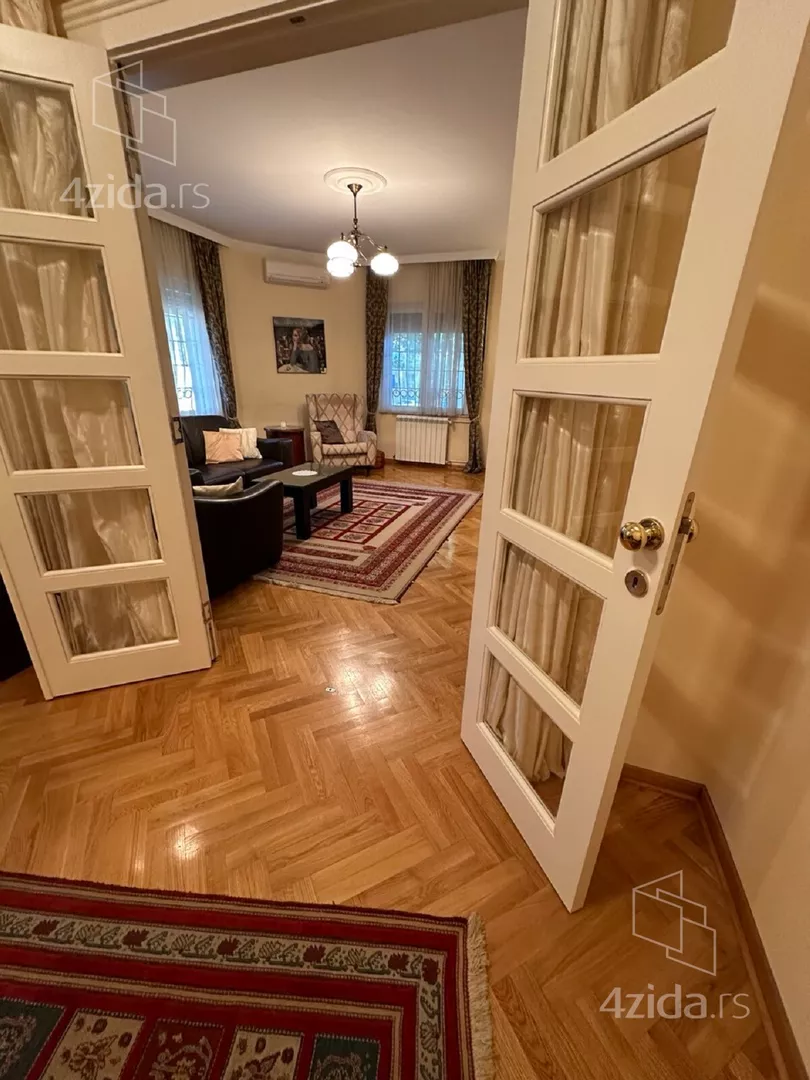 5-etažna kuća | 4zida