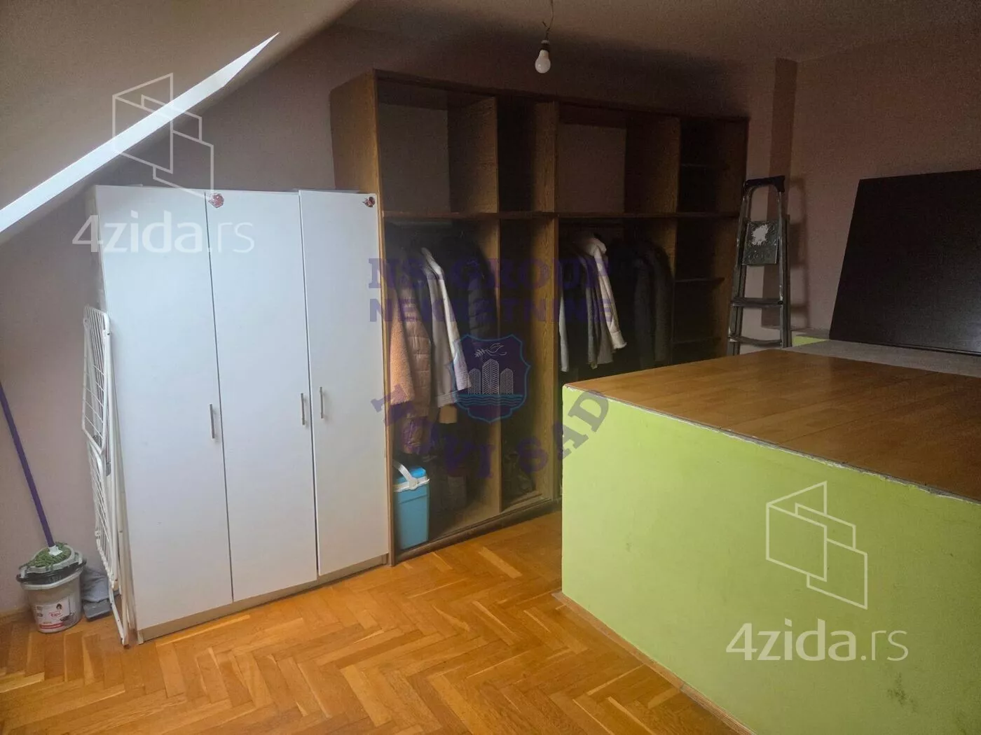 Petosoban stan | 4zida