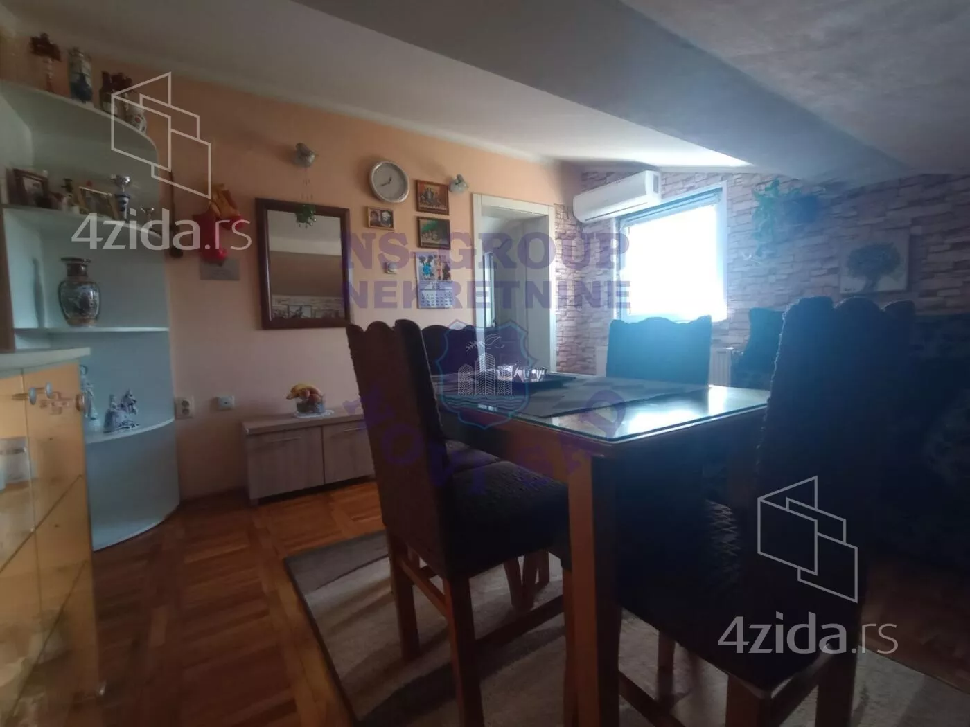 Dvoiposoban stan | 4zida