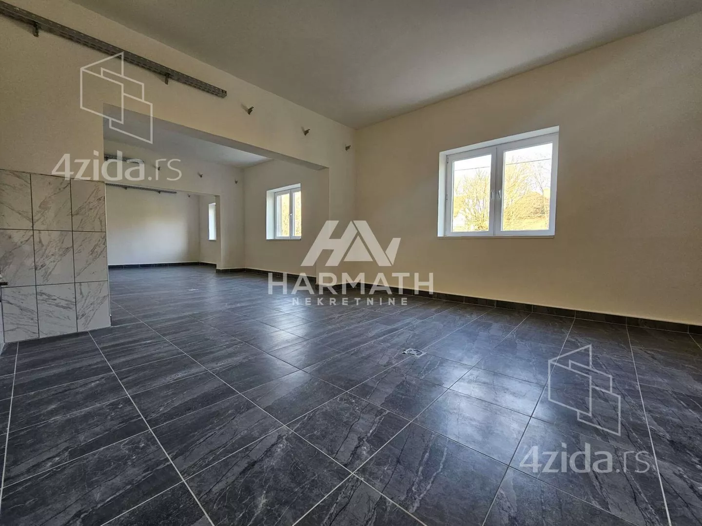 Poslovni prostor | 4zida