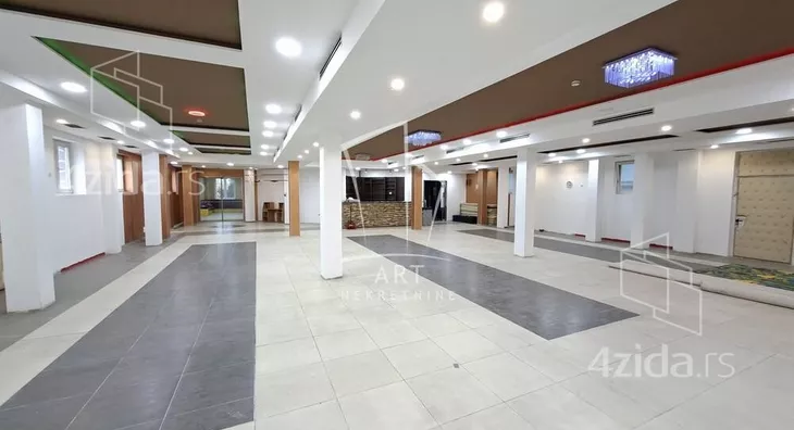 Poslovni prostor | 4zida