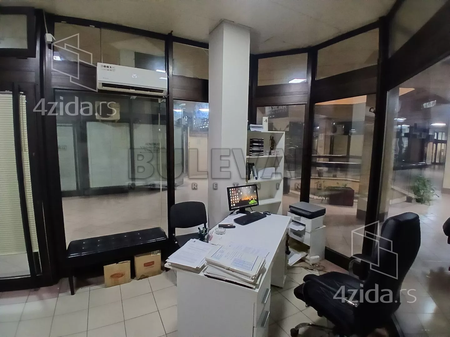 Lokal | 4zida