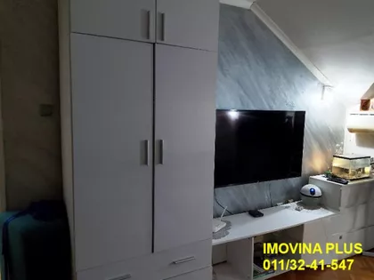 Emilije Jakšić | 4zida.rs