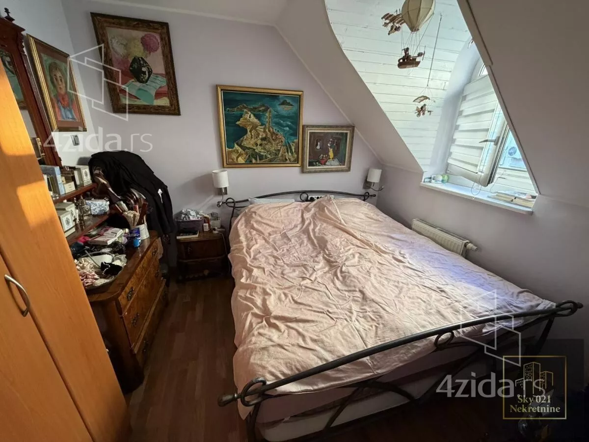 Četvoroiposoban stan | 4zida