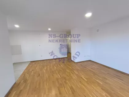 Heroja Pinkija | 4zida.rs