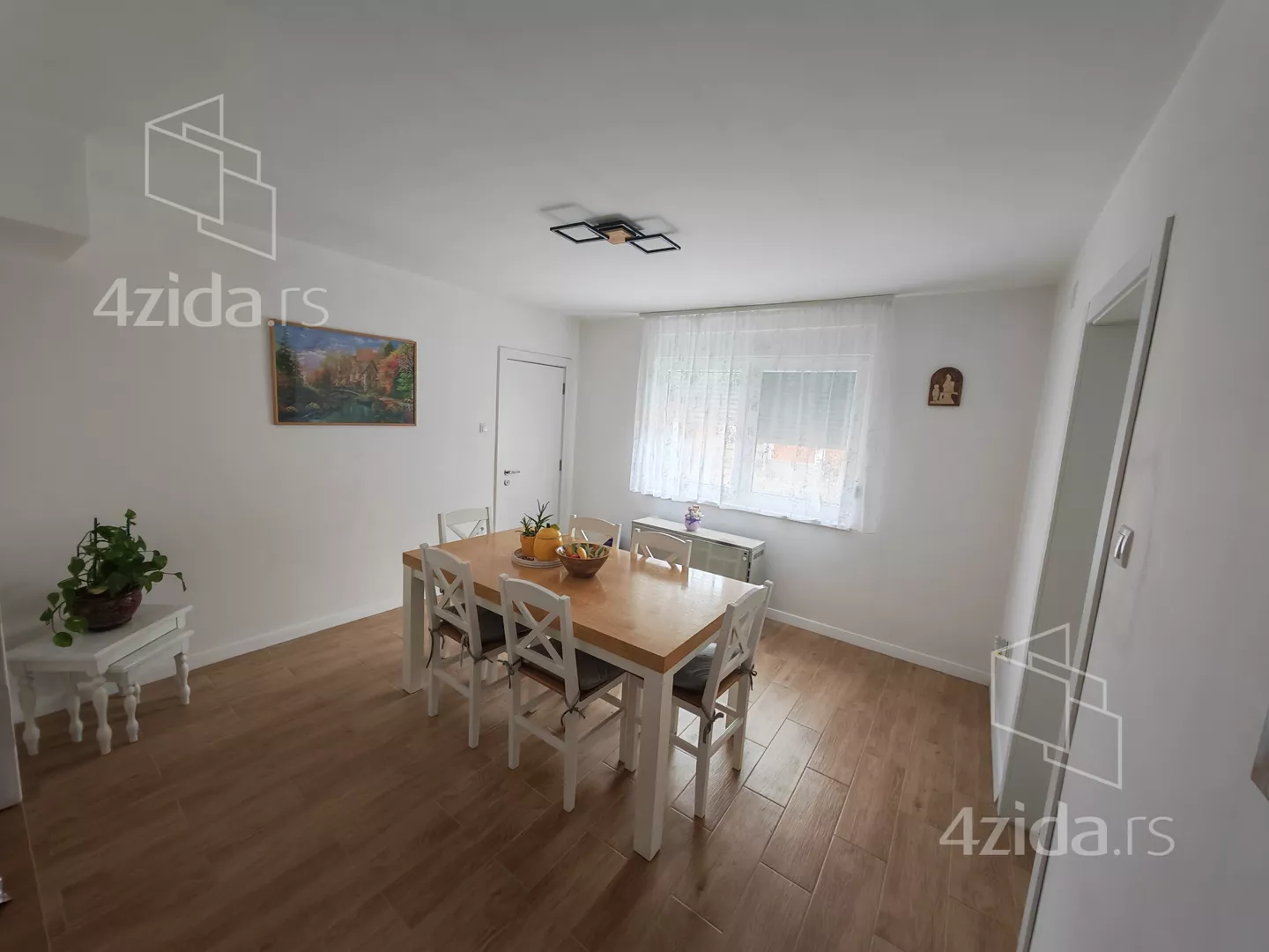 Kuća · 250 m² · Vrbas
