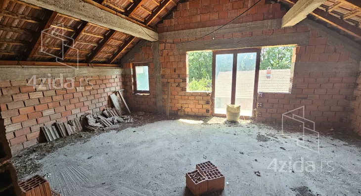 4-etažna kuća | 4zida