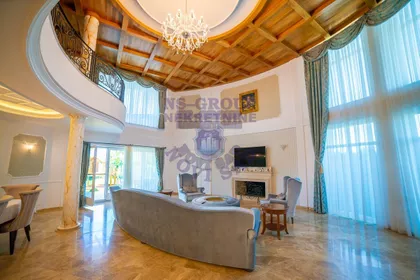 Duška Trifunovića | 4zida.rs