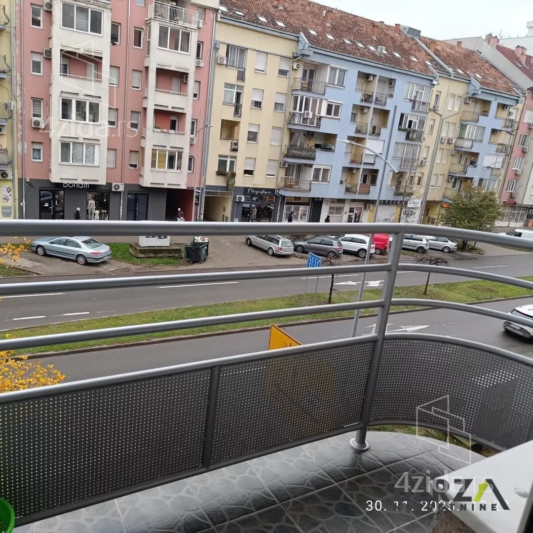 Garsonjera | 4zida