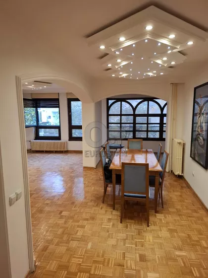 Golsvordijeva | 4zida.rs