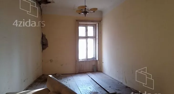 Četvoroiposoban stan | 4zida