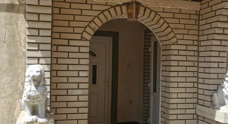 5-etažna kuća | 4zida