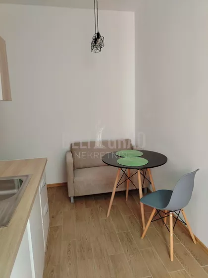 Šantićeva | 4zida.rs