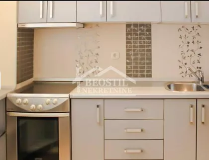 Aleksandra Tirnanića Tirketa | 4zida.rs