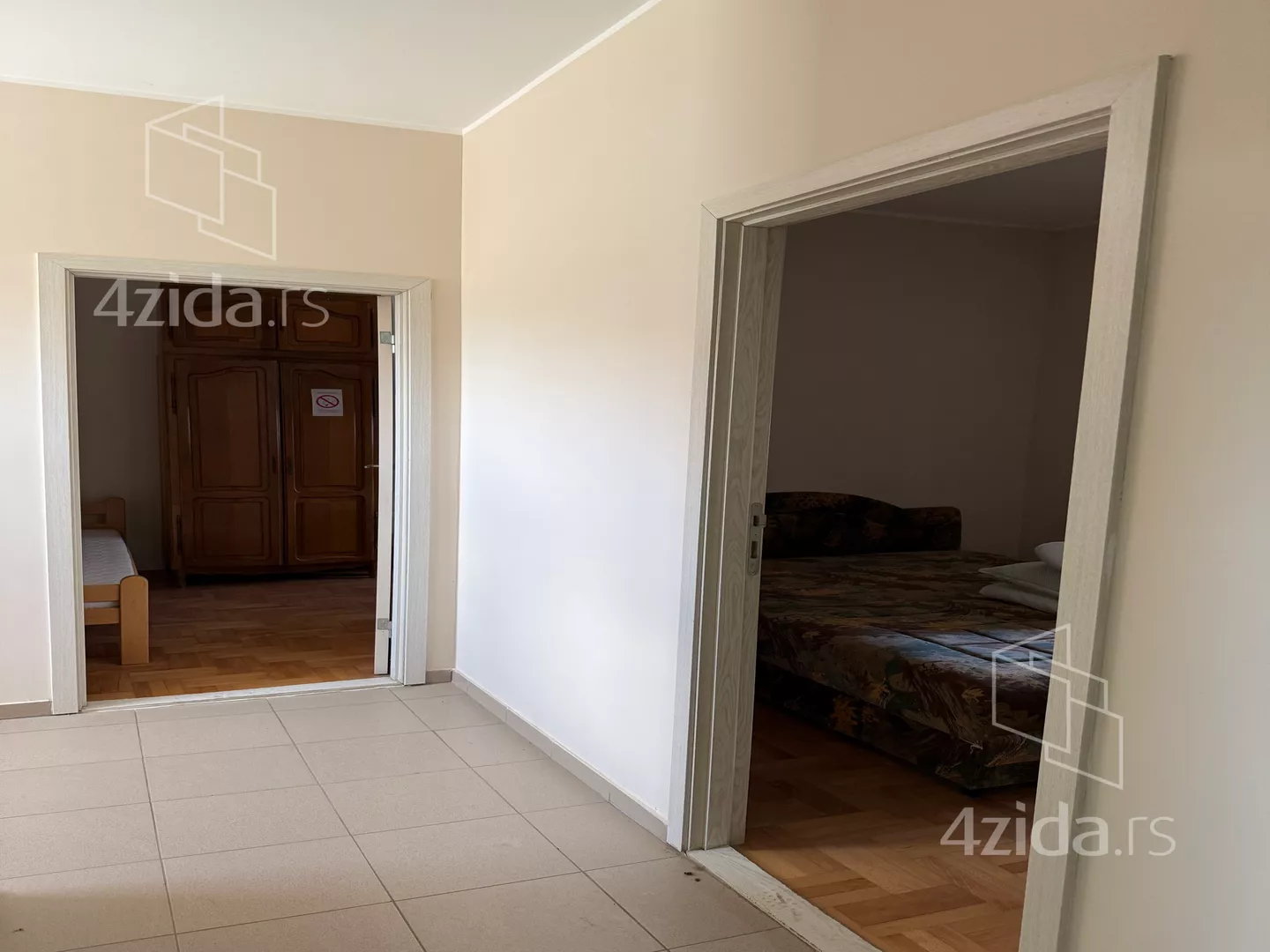 Lokal | 4zida