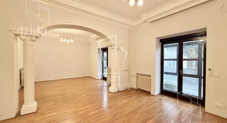 5-etažna kuća | 4zida