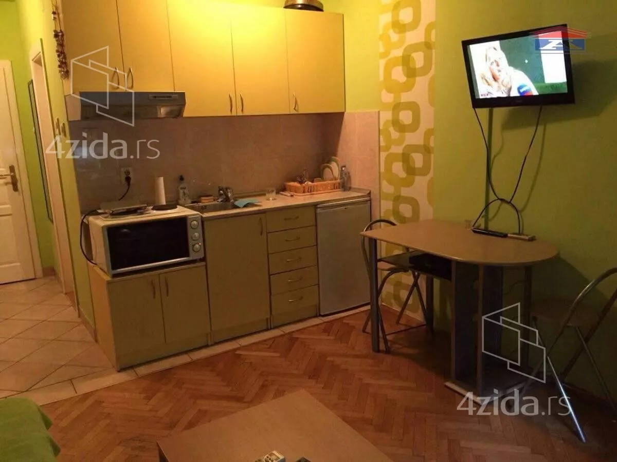 Garsonjera | 4zida